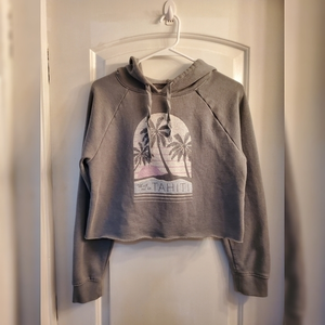 Juniors/misses cropped Aeropostale‎ hoodie. Like new. Small. Palm trees.